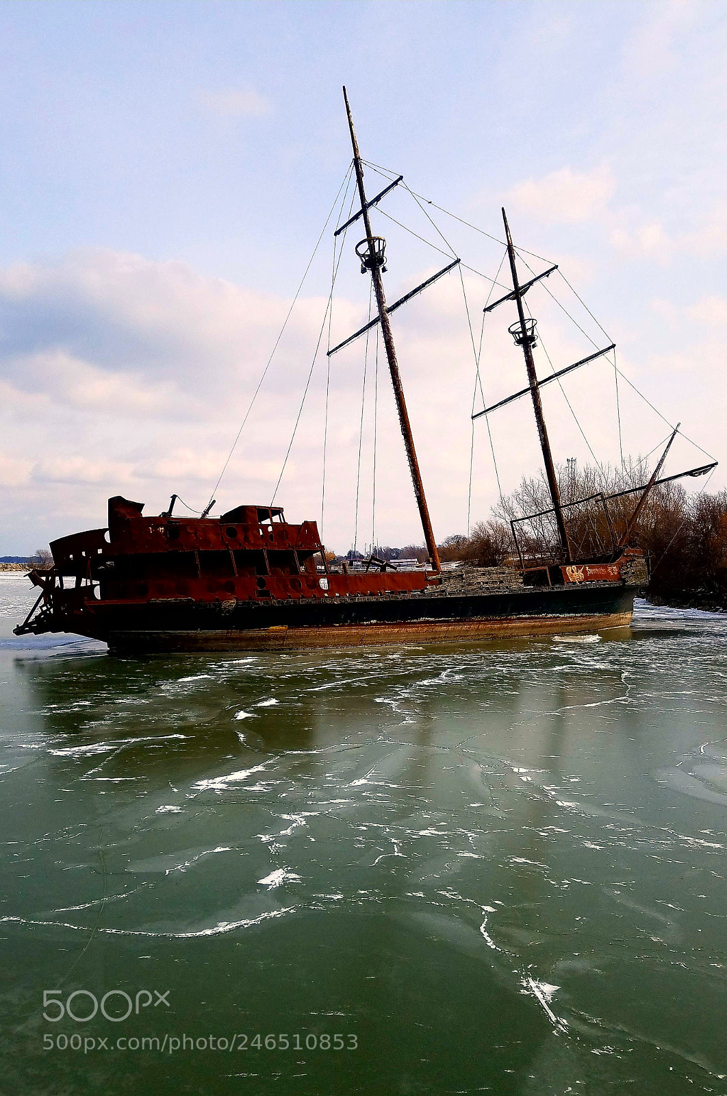 Samsung Galaxy S7 sample photo. The abandoned ship photography