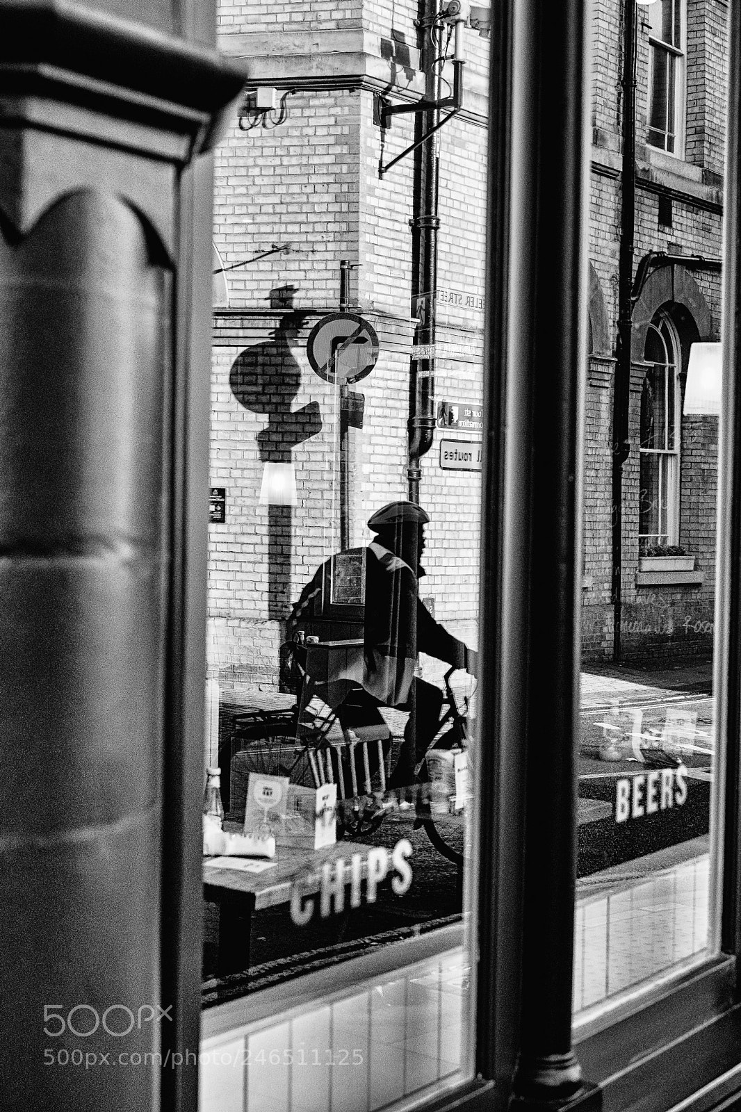 Fujifilm X-T2 sample photo. Chips beers photography
