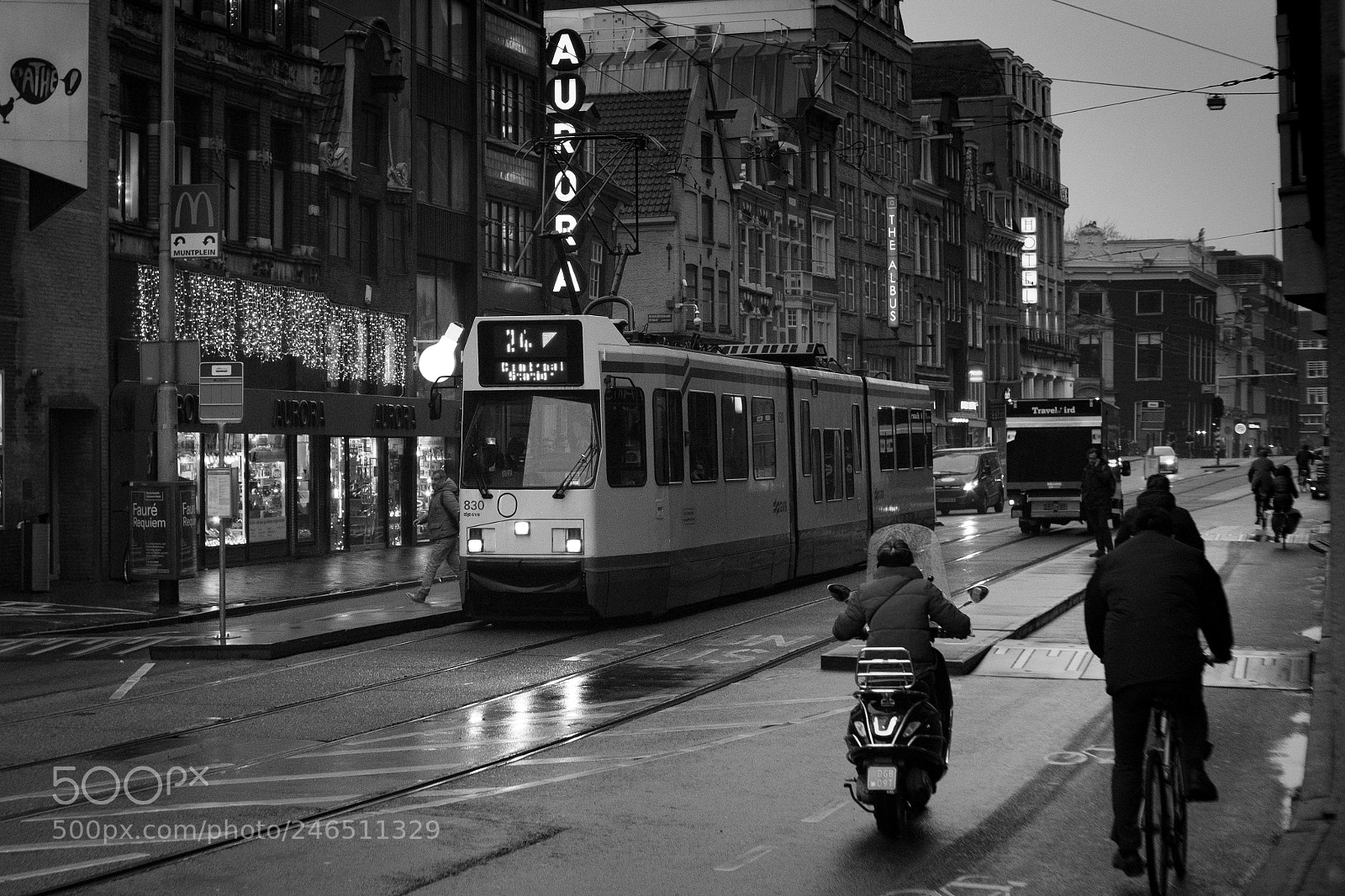 Fujifilm X-Pro2 sample photo. Tram photography