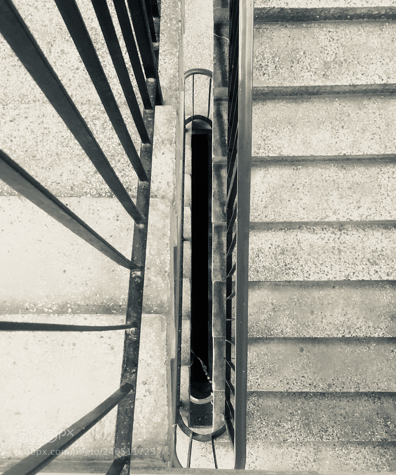 Apple iPhone SE sample photo. Stairs. everyone saw but photography