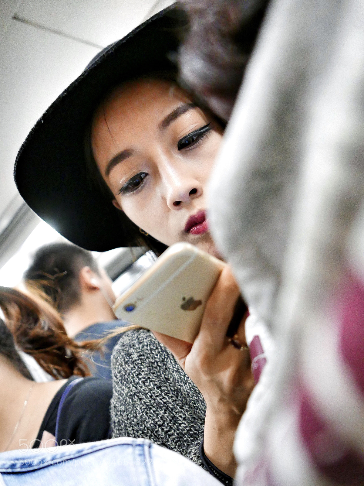 Panasonic Lumix DMC-LX100 sample photo. Shanghai subway beauty photography