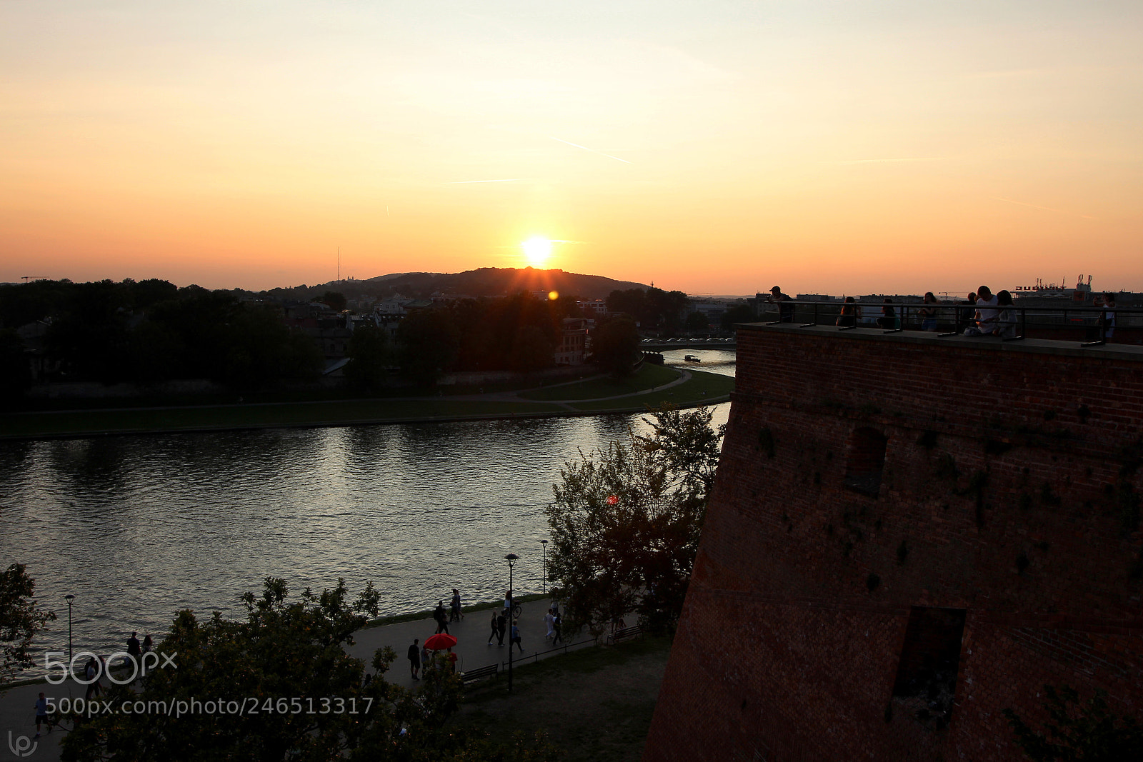 Canon EOS 600D (Rebel EOS T3i / EOS Kiss X5) sample photo. Sunset photography