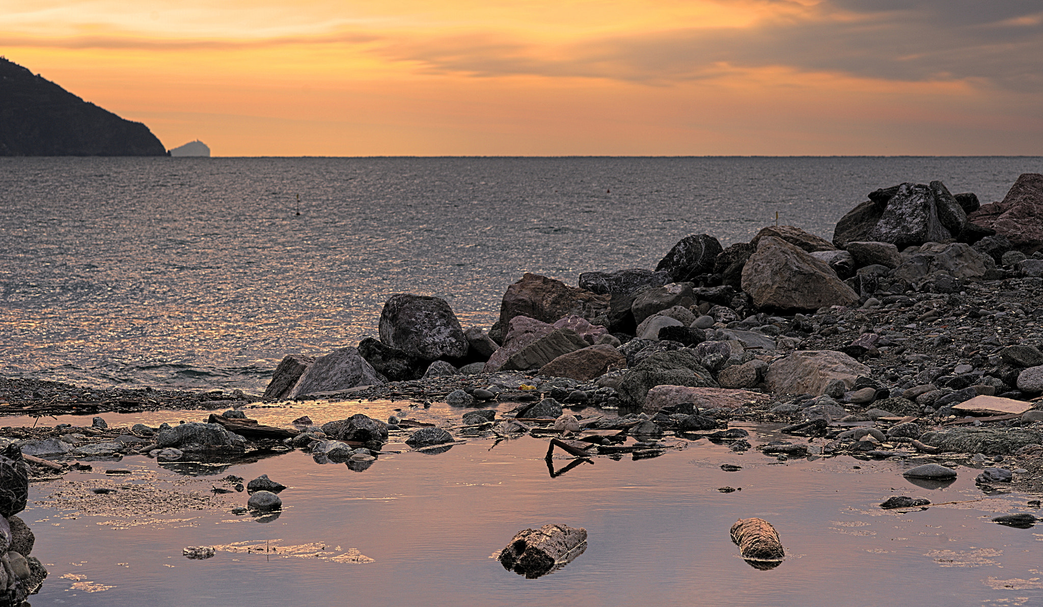 Nikon D700 + Manual Lens No CPU sample photo. Winter dawn in monterosso photography