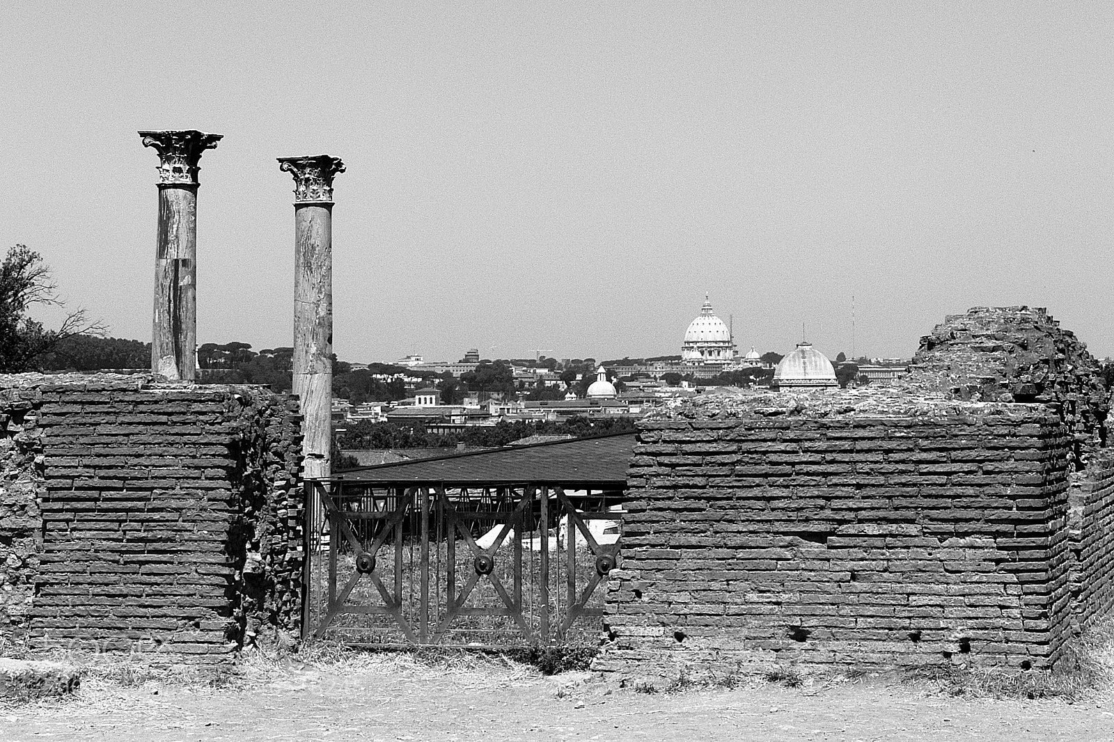 Panasonic DMC-FZ30 sample photo. Rome in the old photography