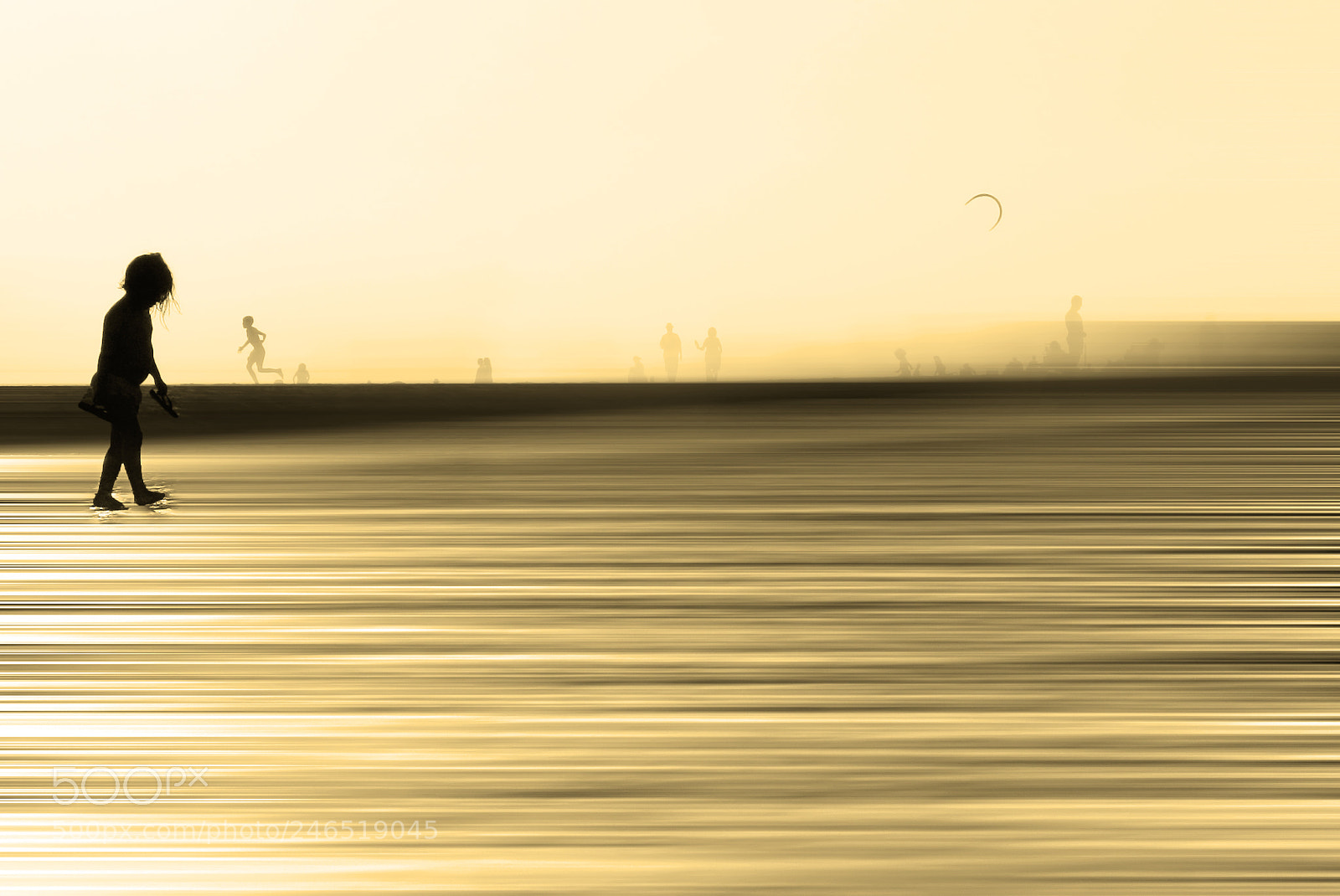 Nikon Coolpix P500 sample photo. Yellow beach photography