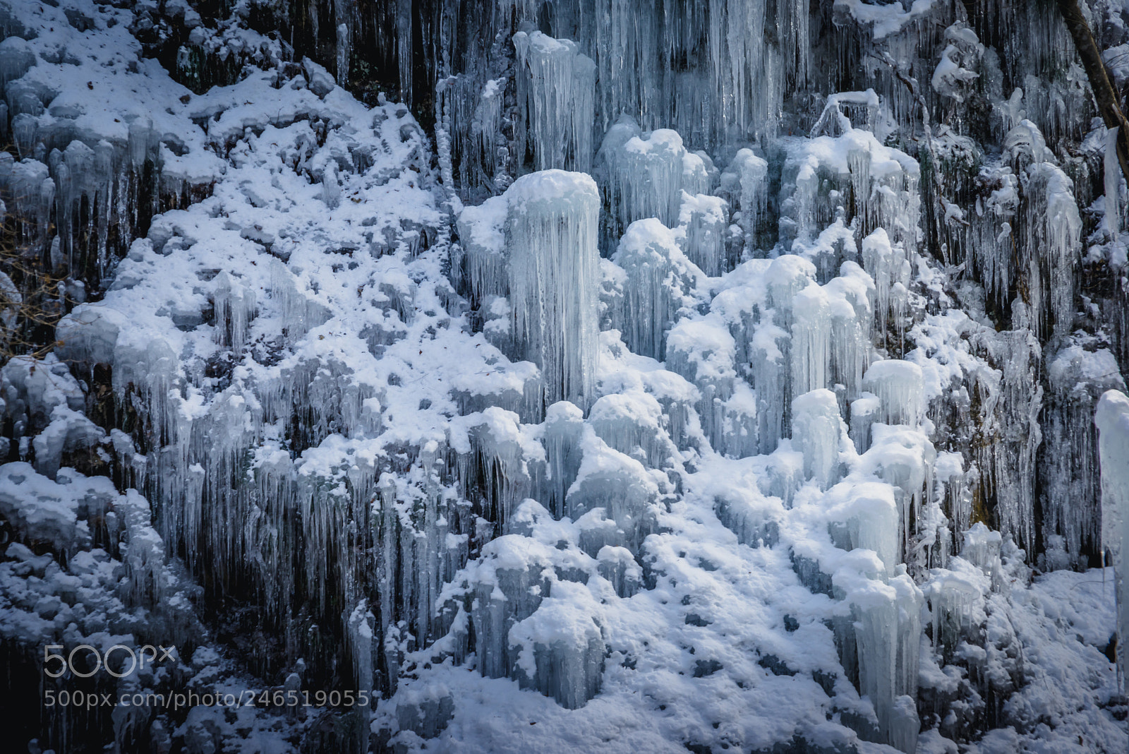 Sony a7R sample photo. Oonichi ice pillar photography
