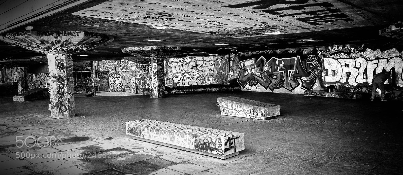 Sony Cyber-shot DSC-RX100 III sample photo. London graffitti (b&w) photography