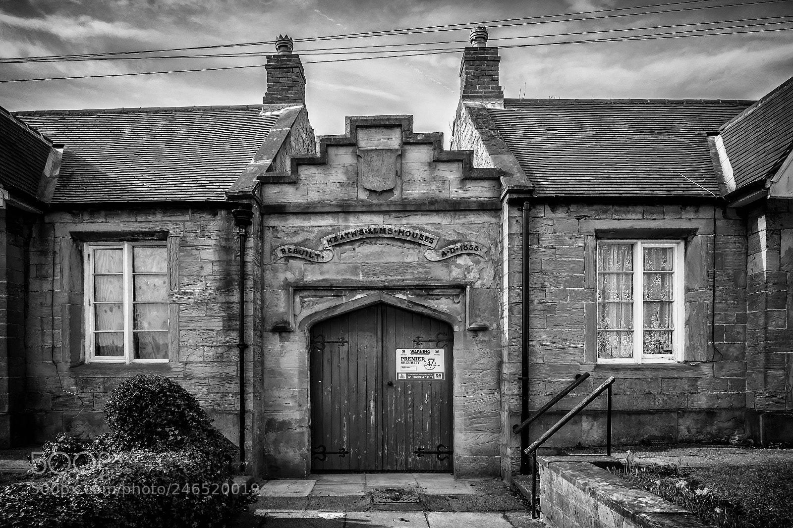 Sony Cyber-shot DSC-RX100 III sample photo. Mansfield houses (b&w) photography