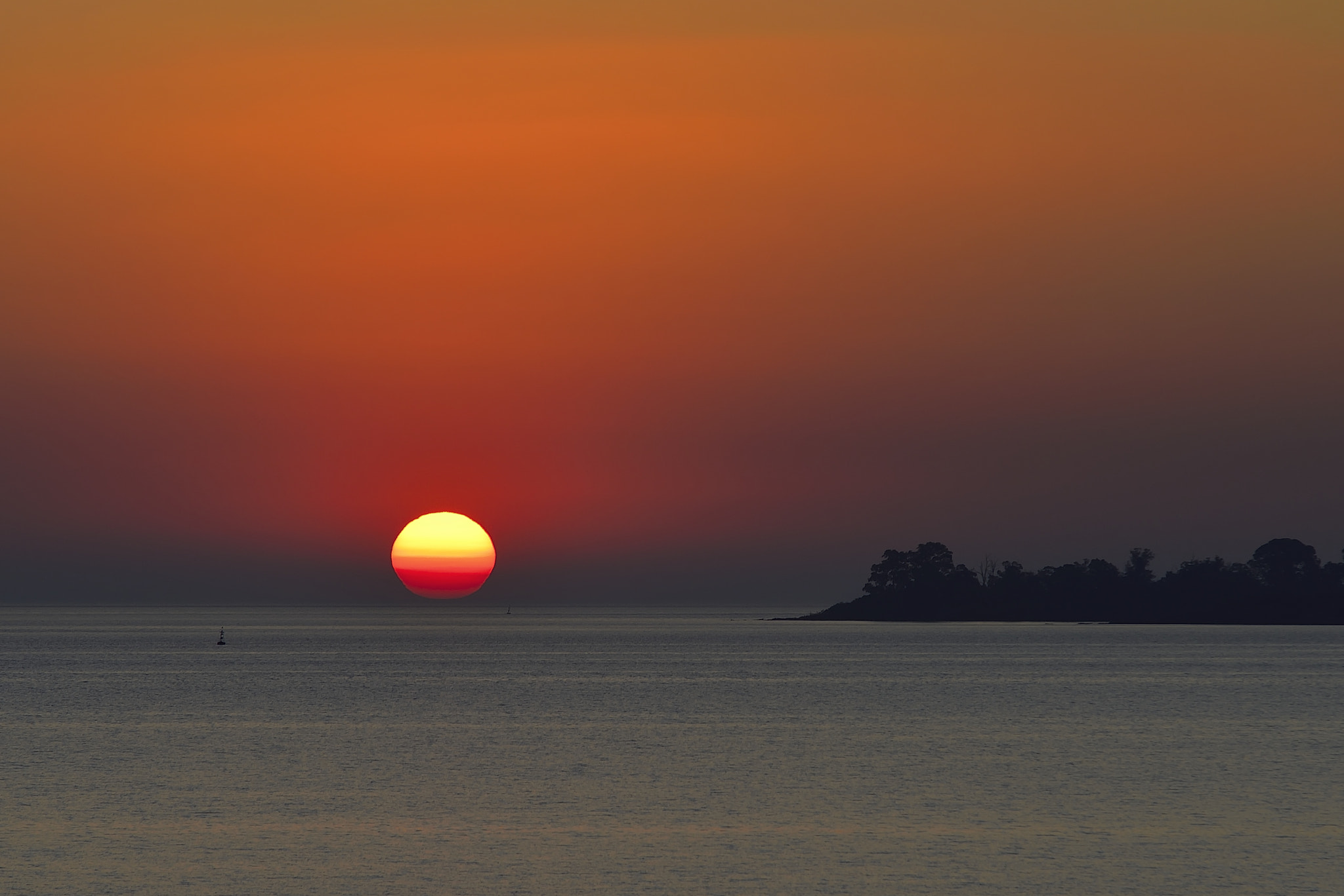 Nikon D610 + Sigma 70-200mm F2.8 EX DG Macro HSM II sample photo. "fábrica de atardeceres" photography