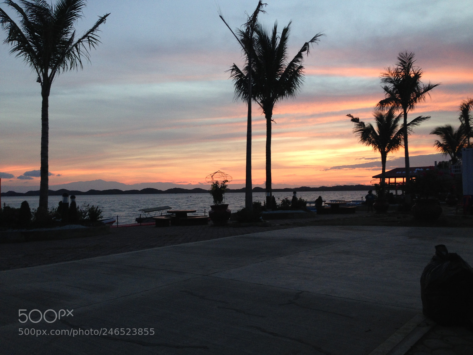 Apple iPhone 5 sample photo. Seaside, sunset 1/3 photography