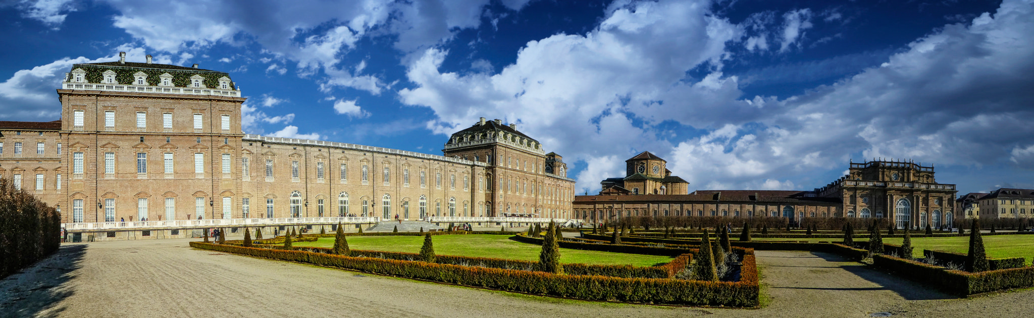 Panasonic Lumix DMC-ZS60 (Lumix DMC-TZ80) sample photo. Reggia di venaria reale, panoramica photography