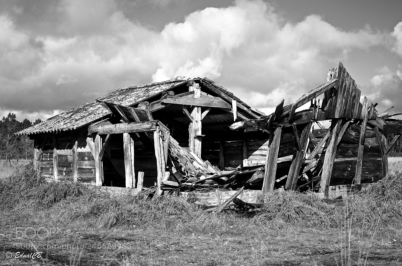 Pentax K-5 sample photo. Abandoned barn photography