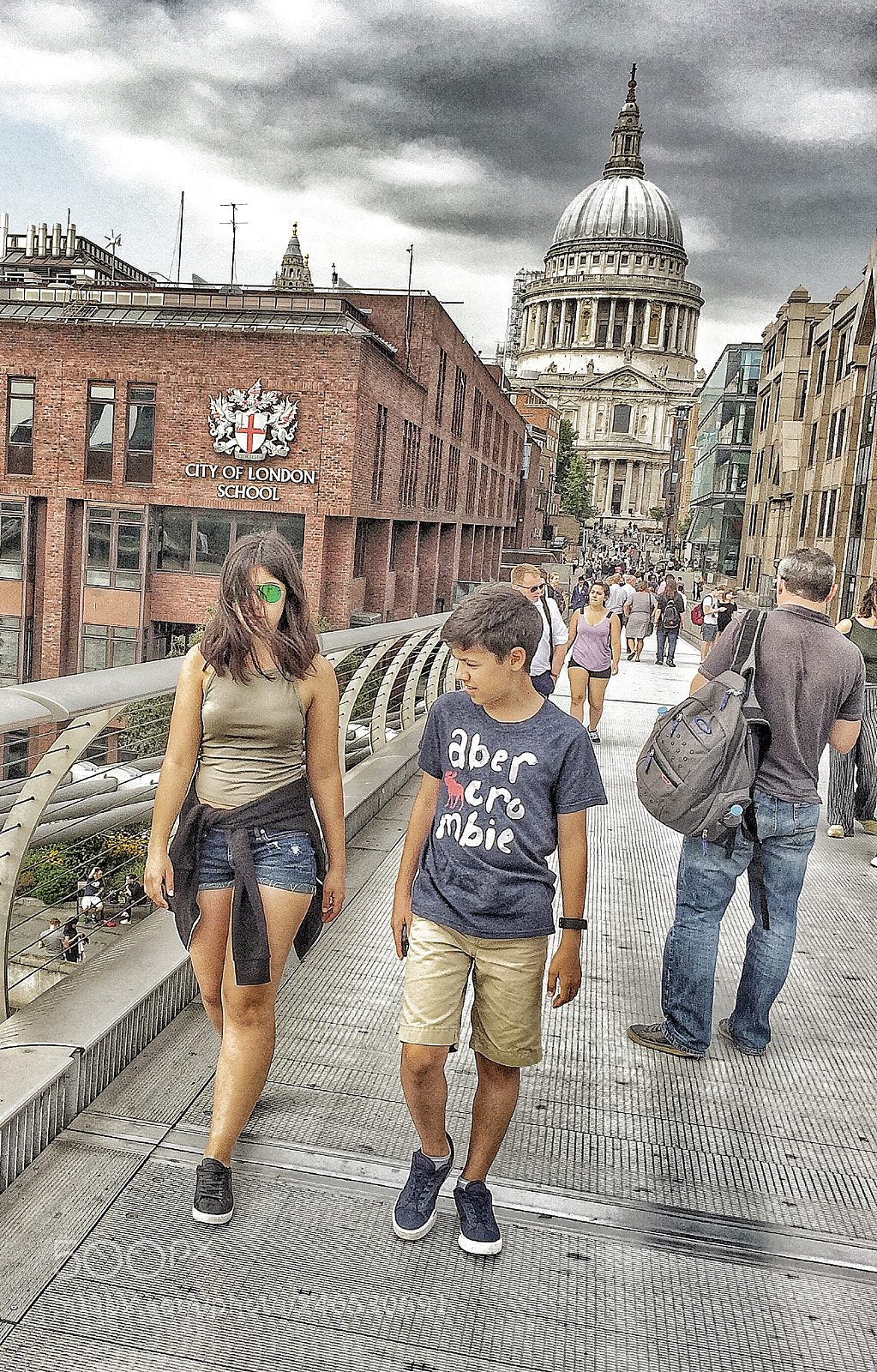 Apple iPhone 6 sample photo. On the bridge. london photography