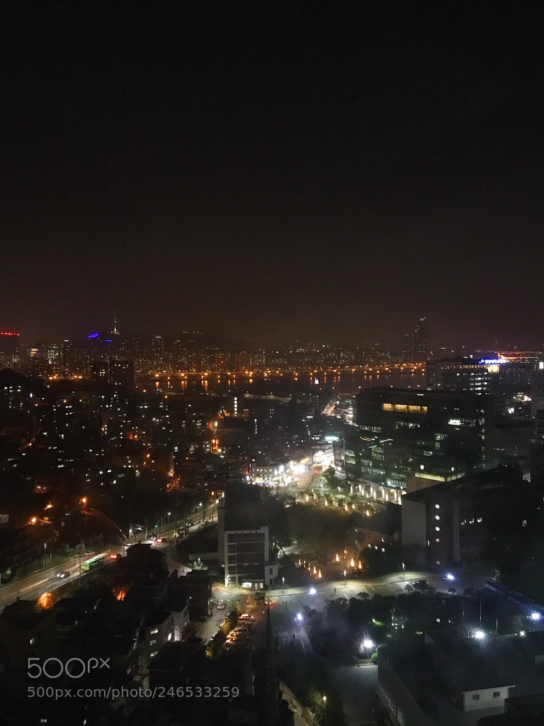 Apple iPhone 7 sample photo. Nightview of campus photography