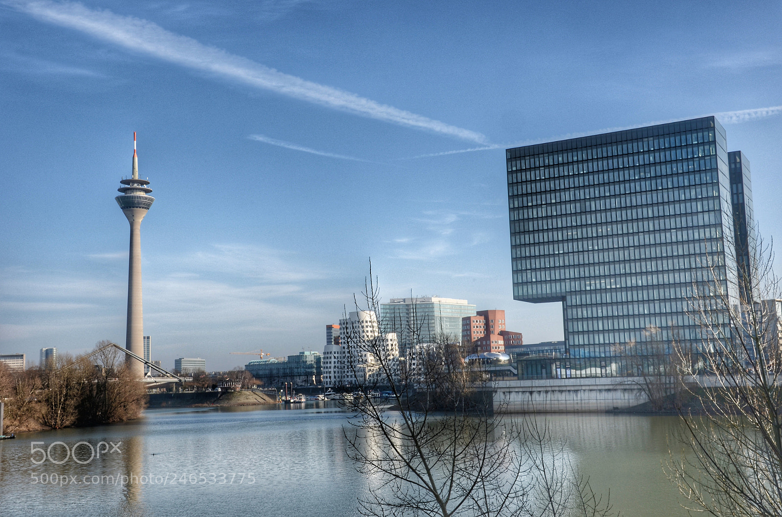 Nikon D5100 sample photo. Düsseldorf medienhafen photography