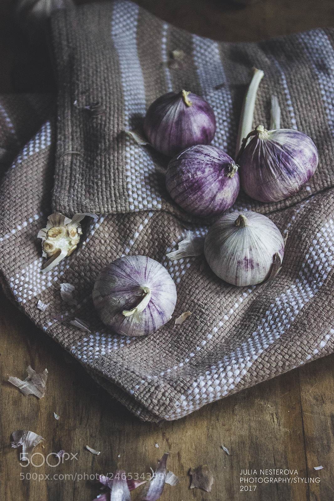 Canon EOS 600D (Rebel EOS T3i / EOS Kiss X5) sample photo. Garlic photography