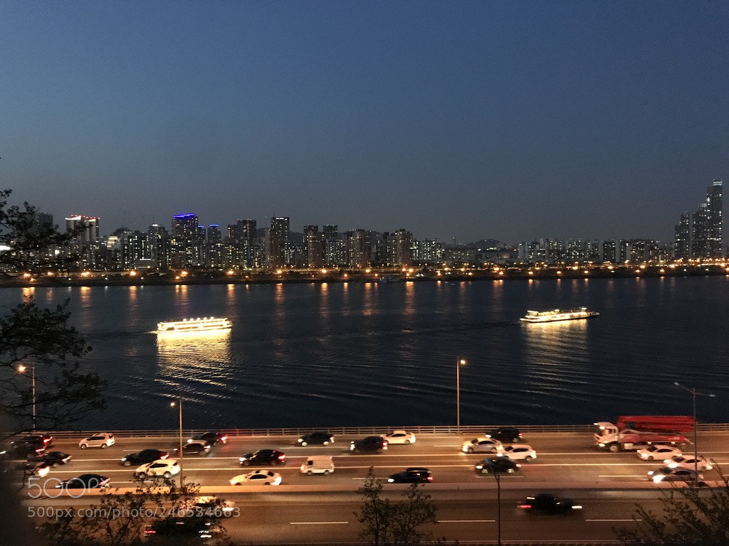 Apple iPhone 7 sample photo. City and river 2 photography