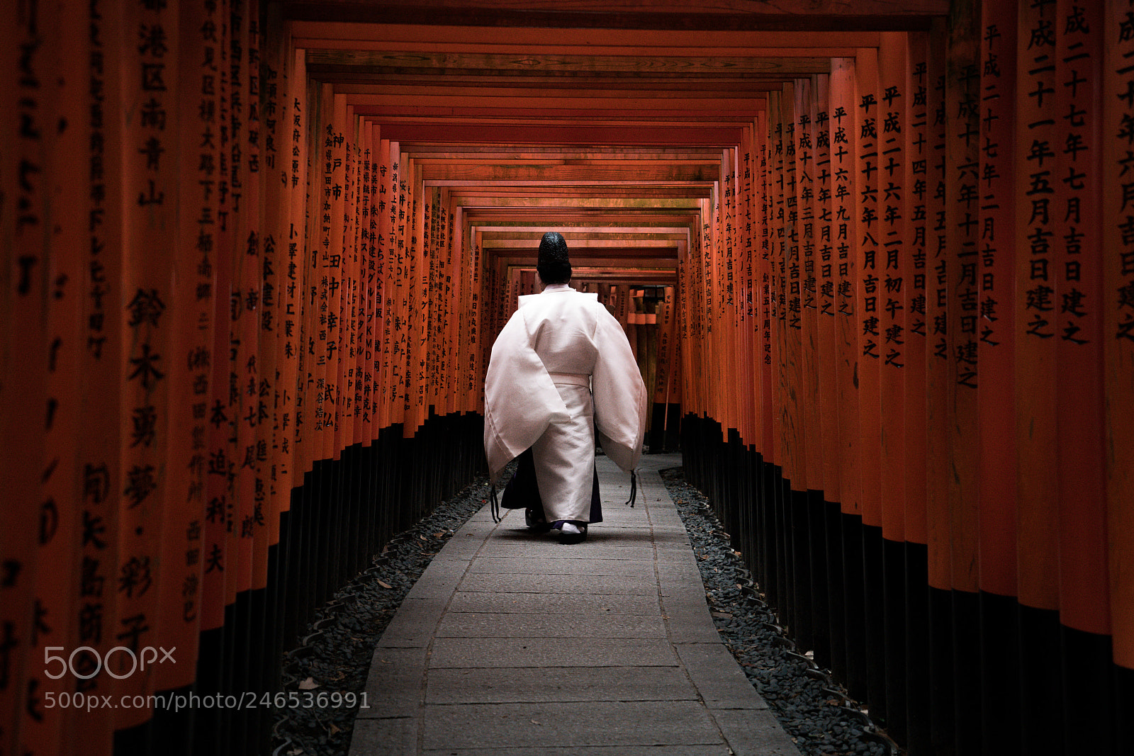 Sony a7R II sample photo. Fushimi-inari taisha photography