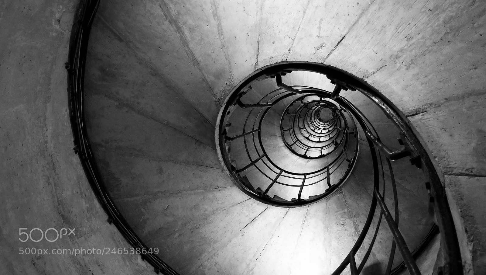 Canon PowerShot G15 sample photo. Spiral staircase photography