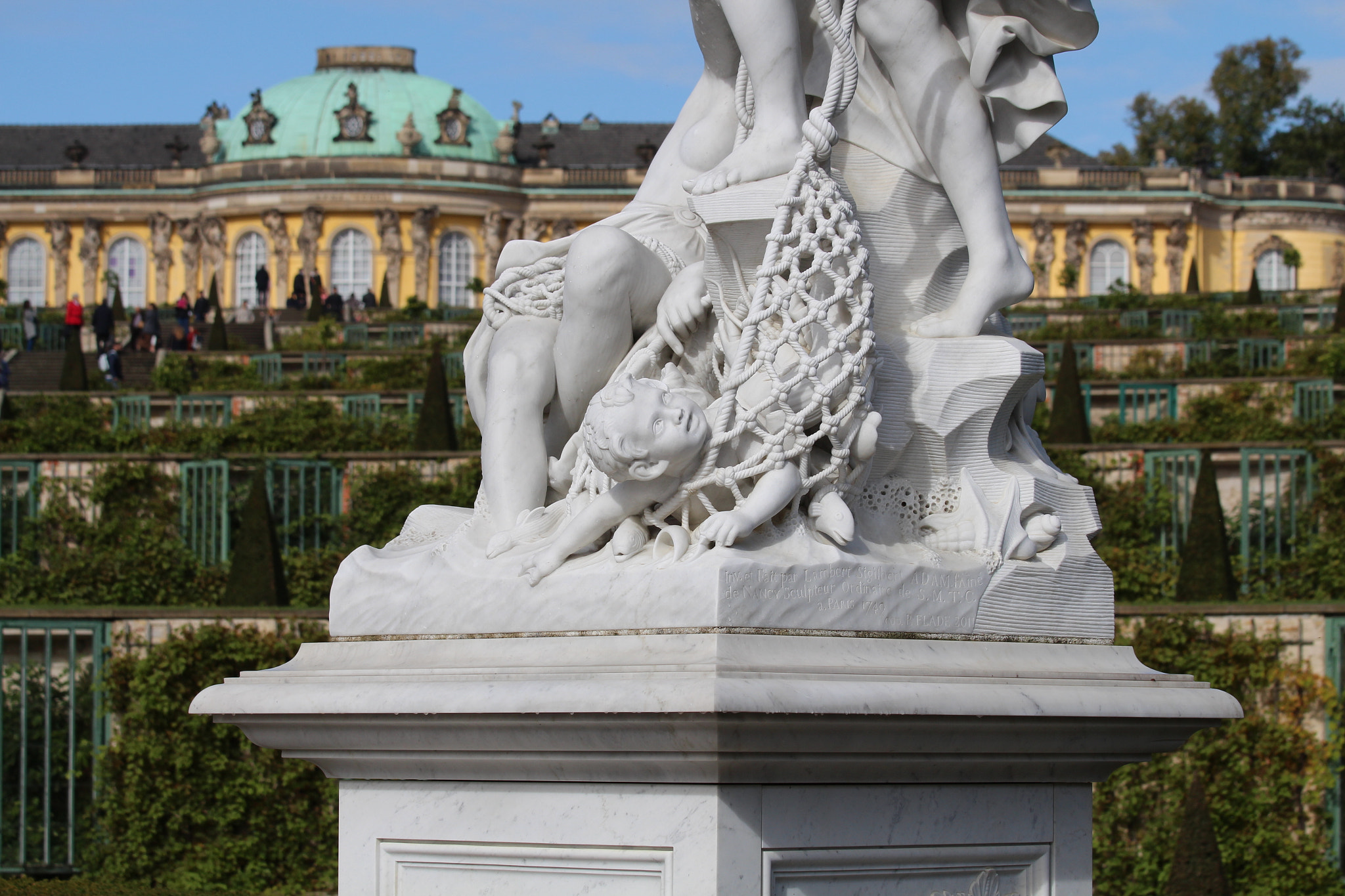 Canon EOS 650D (EOS Rebel T4i / EOS Kiss X6i) + Canon EF 70-200mm F4L IS USM sample photo. The castle of sanssouci, potsdam photography