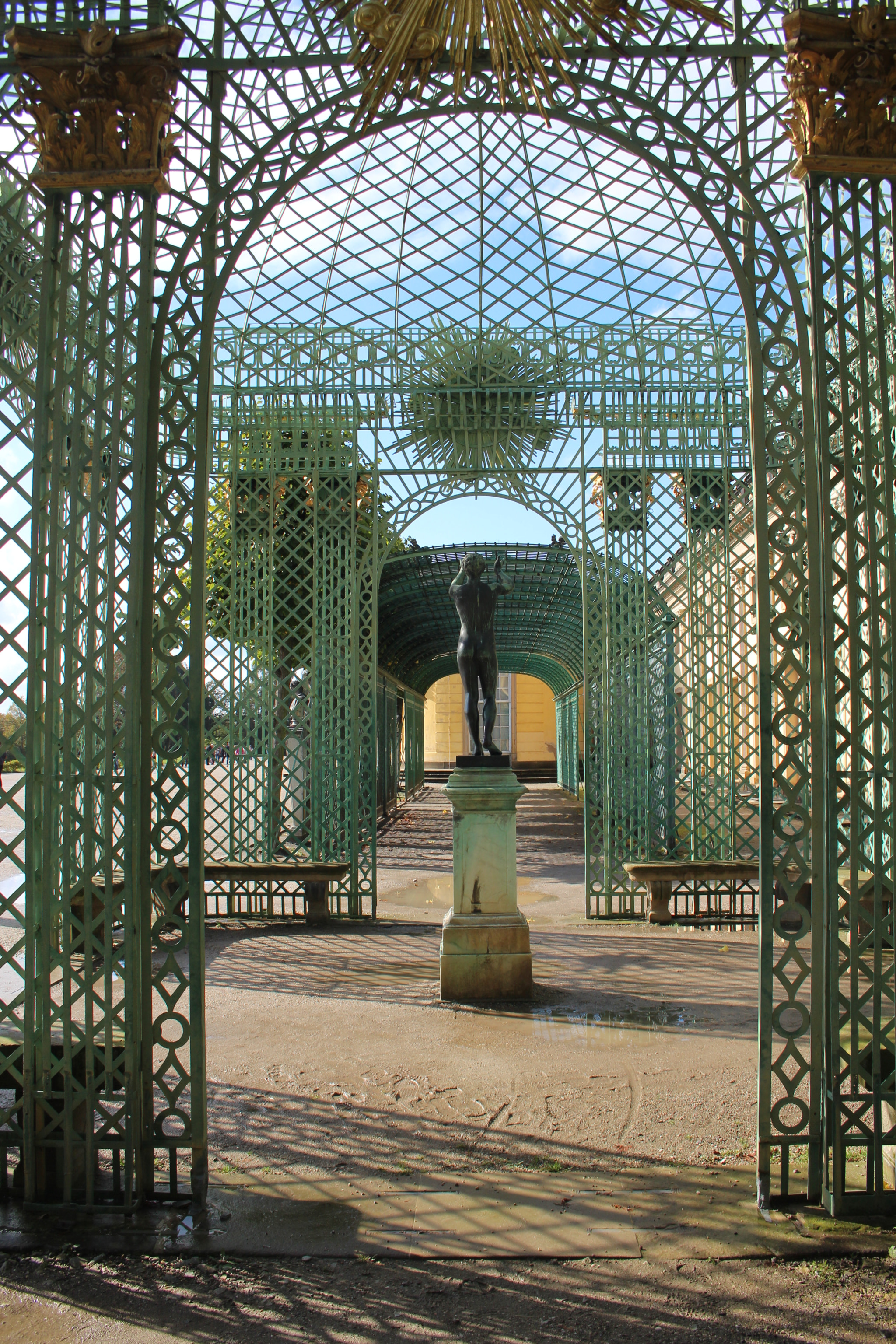 Canon EF-S 18-55mm F3.5-5.6 II sample photo. The castle of sanssouci, potsdam photography