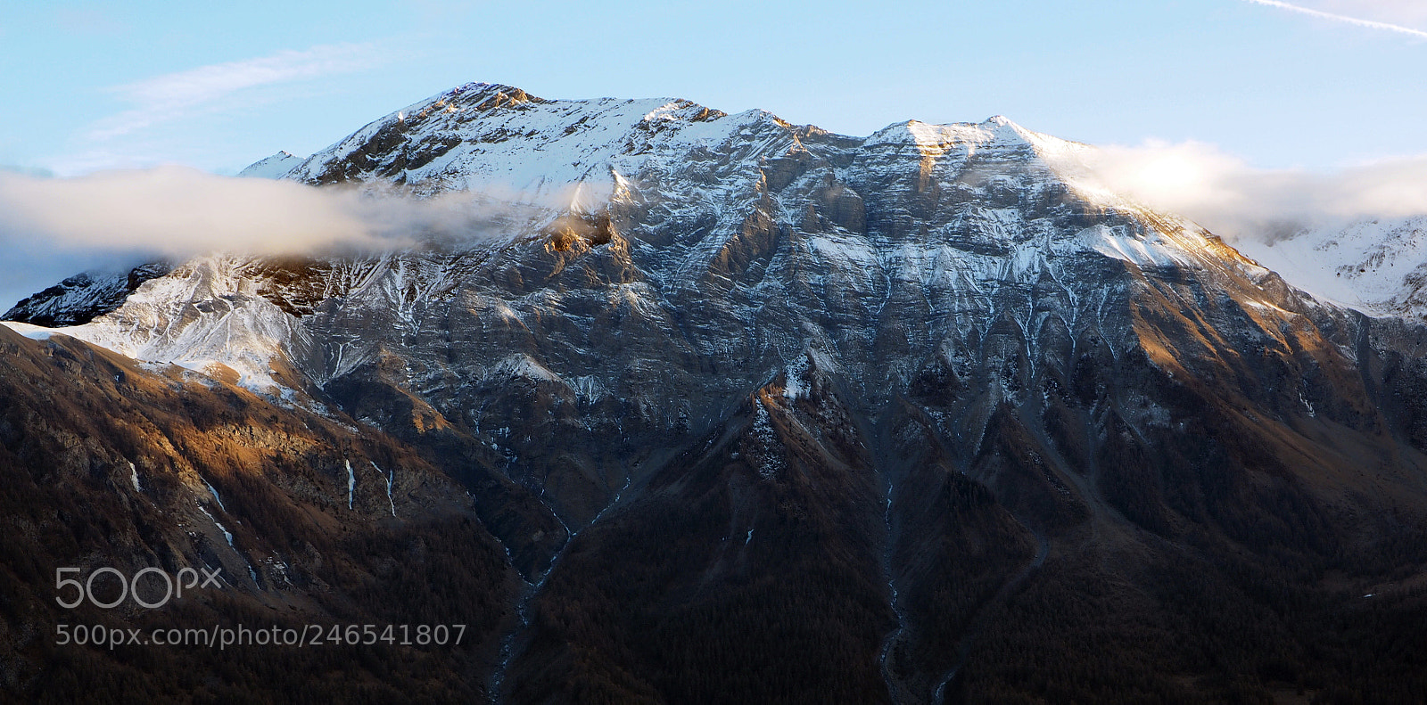Olympus OM-D E-M1 sample photo. Massif photography