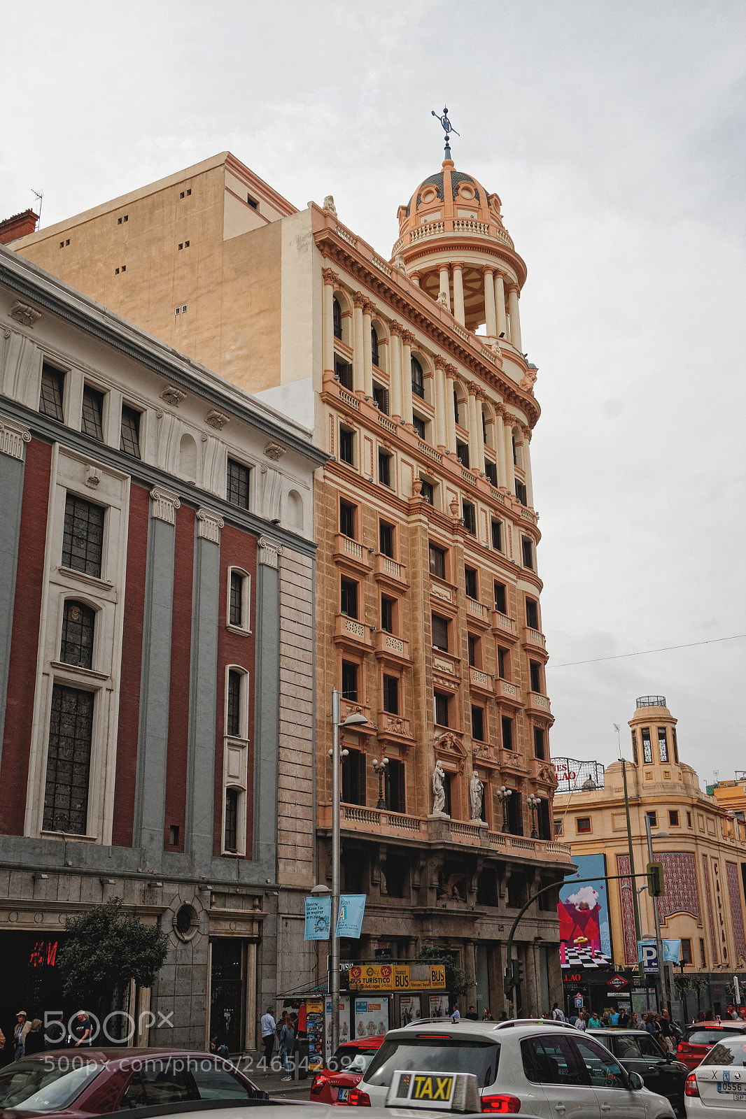 Canon EOS 40D sample photo. Plaza del callao photography
