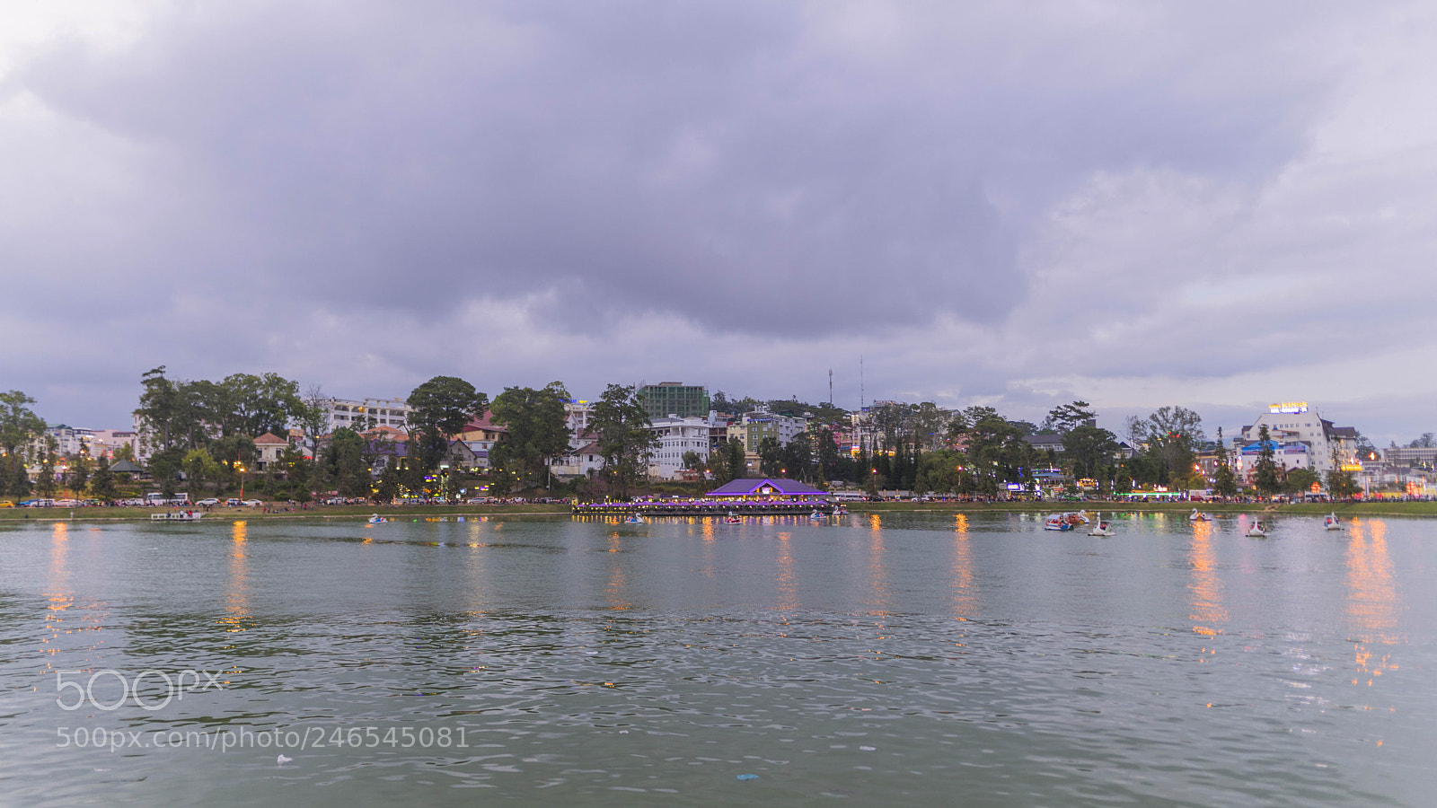 Sony a7 II sample photo. Xuan huong lake photography