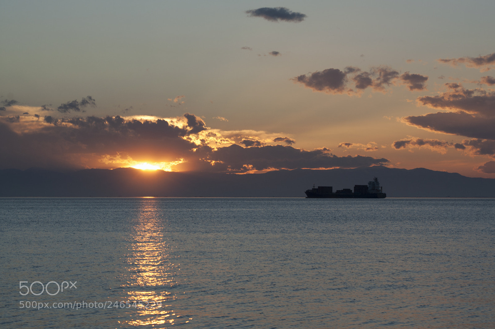 Nikon D5000 sample photo. Golden light photography