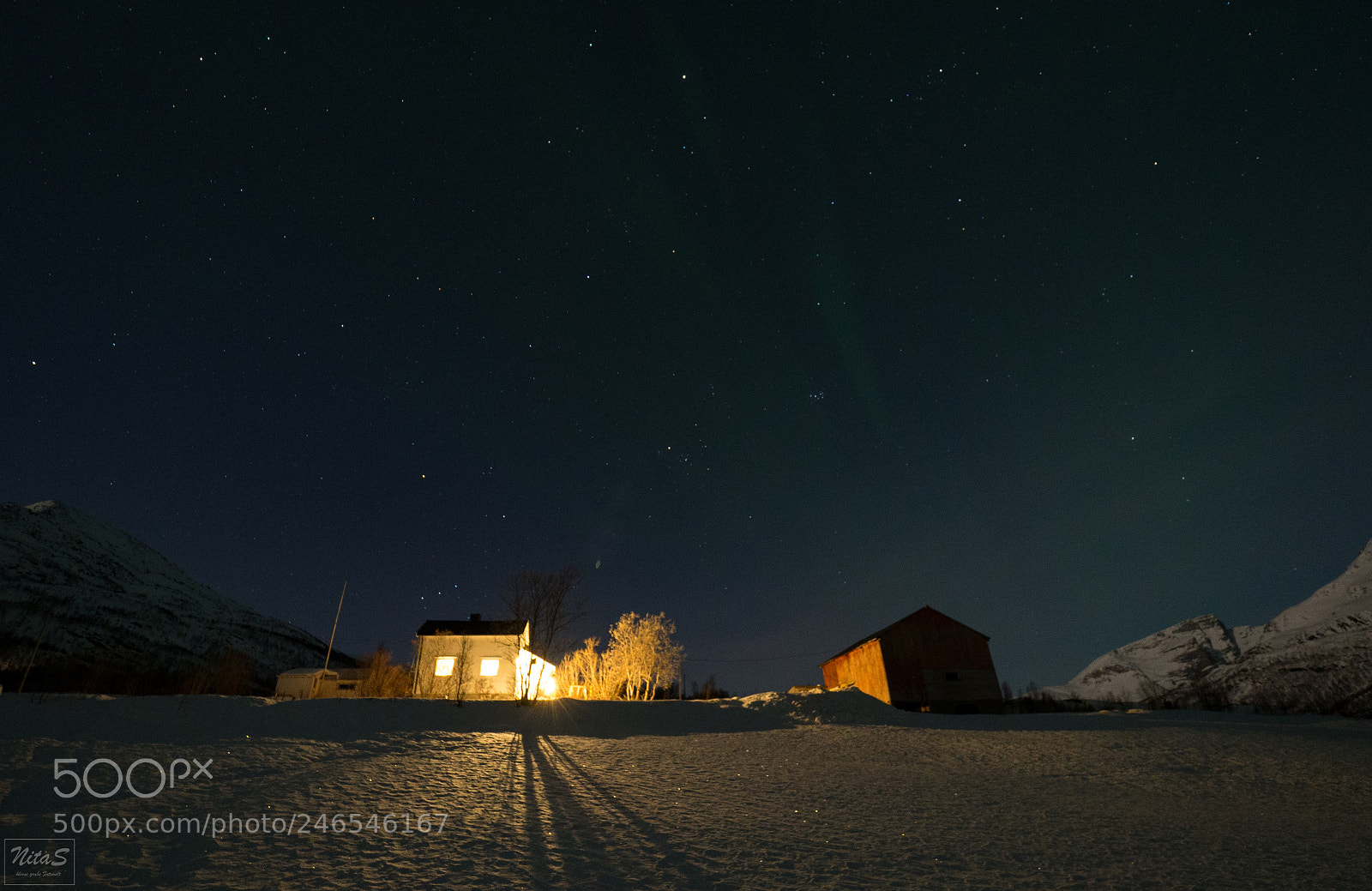 Olympus OM-D E-M1 Mark II sample photo. Lonely house photography