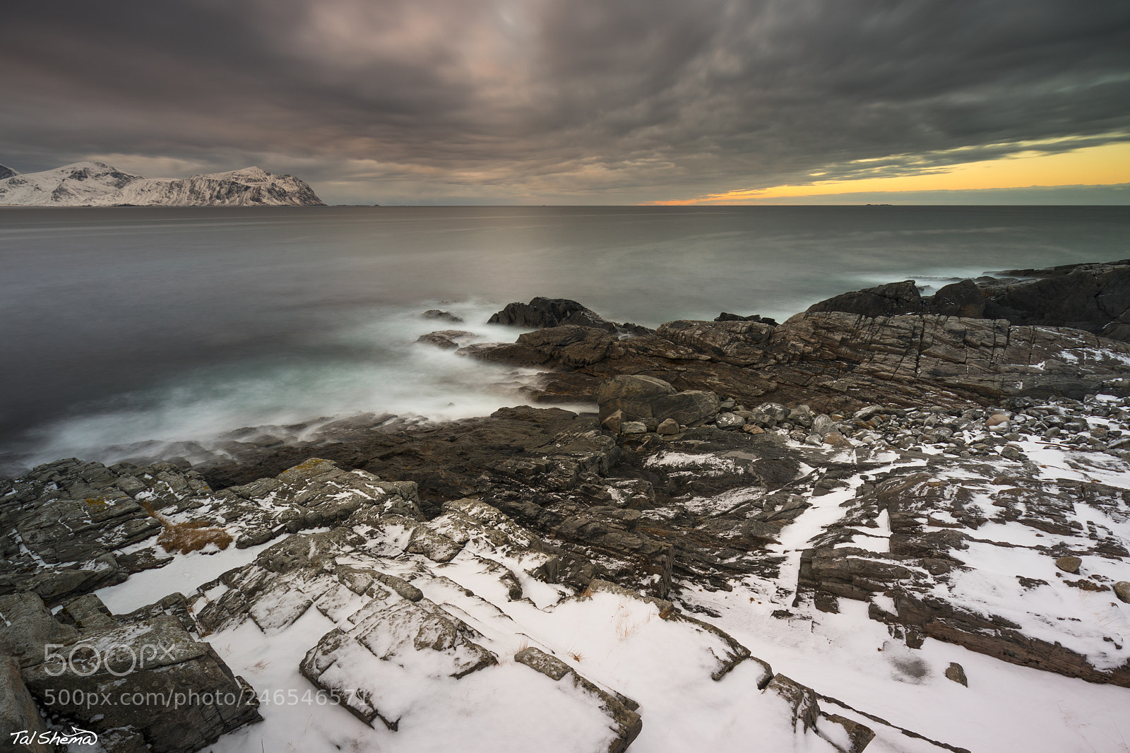 Canon EOS 5D Mark IV sample photo. Sunset in lofoten photography