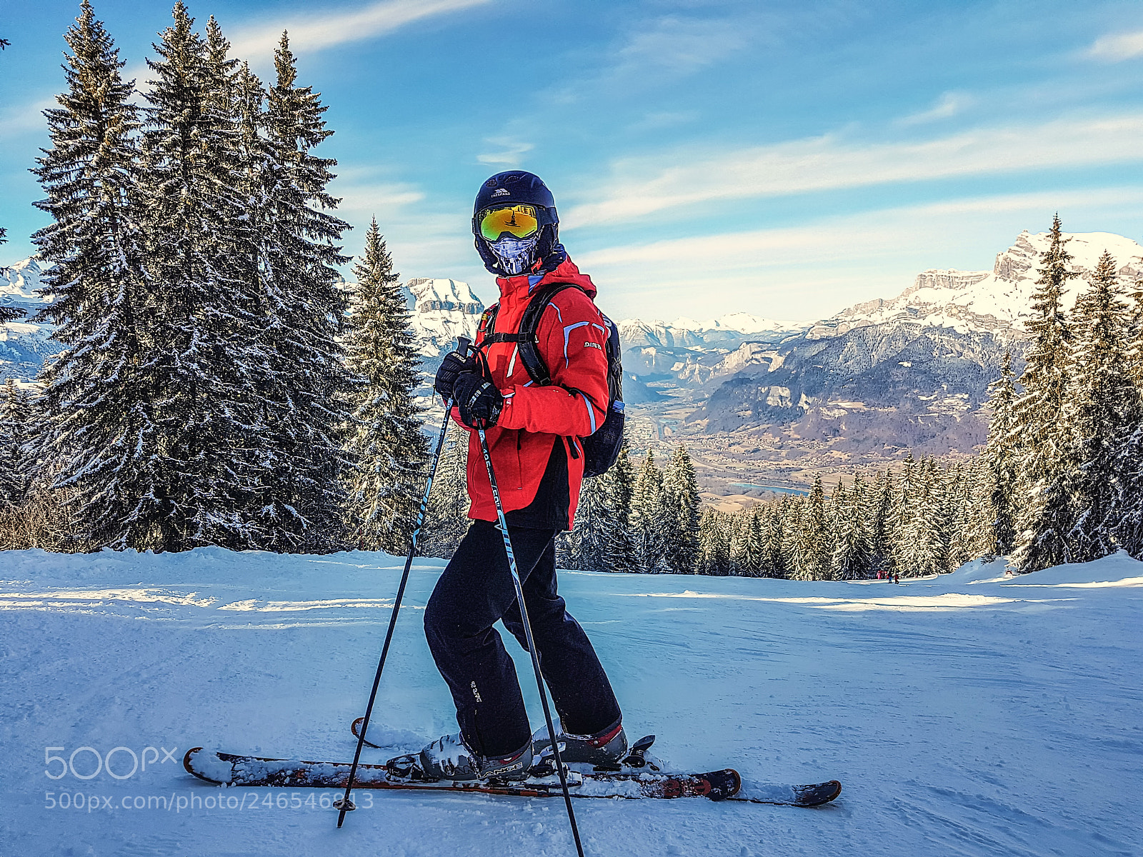 Samsung Galaxy S7 sample photo. Skier photography