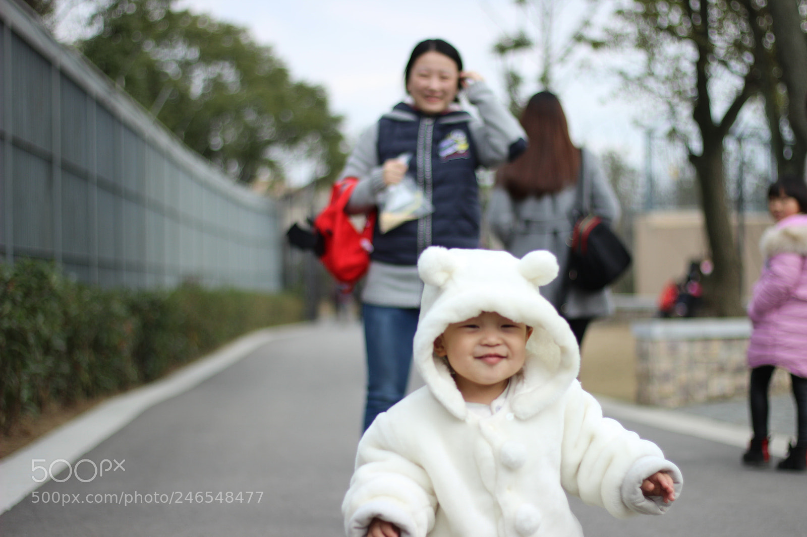 Canon EOS 600D (Rebel EOS T3i / EOS Kiss X5) + Canon EF 50mm F1.8 STM sample photo. Happy photography