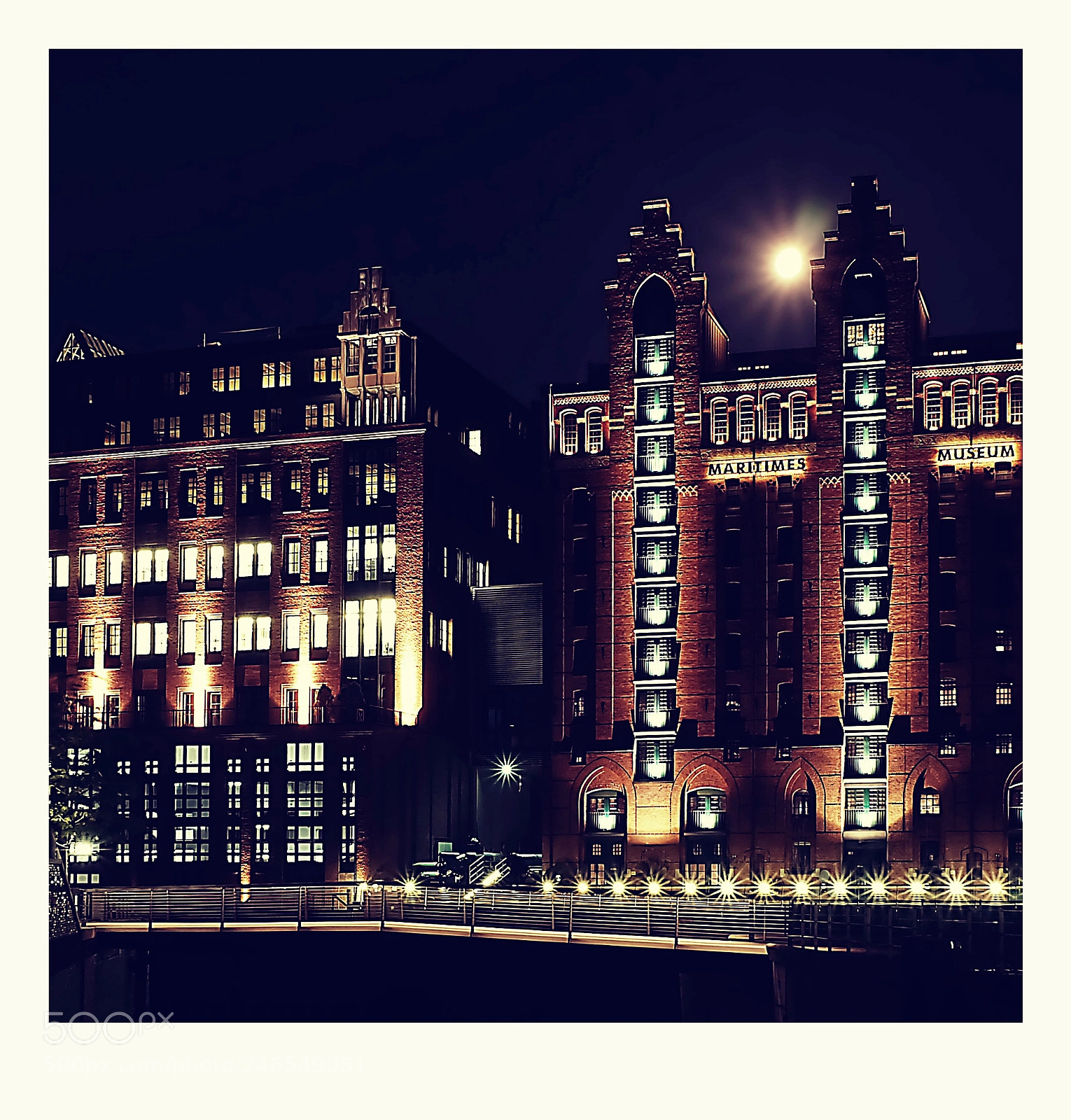 Fujifilm X-A1 sample photo. Hamburg by night photography