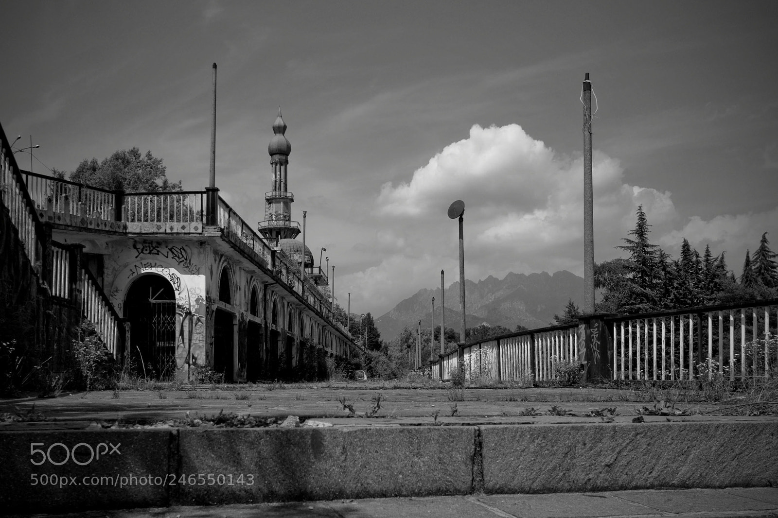 Nikon D90 sample photo. Ghost town photography