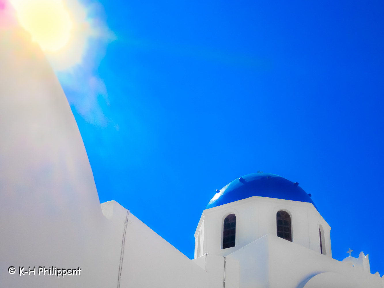 Canon PowerShot ELPH 300 HS (IXUS 220 HS / IXY 410F) sample photo. Oía (santorin, greece), the blue-white and the sun / das blau-weis und die sonne photography