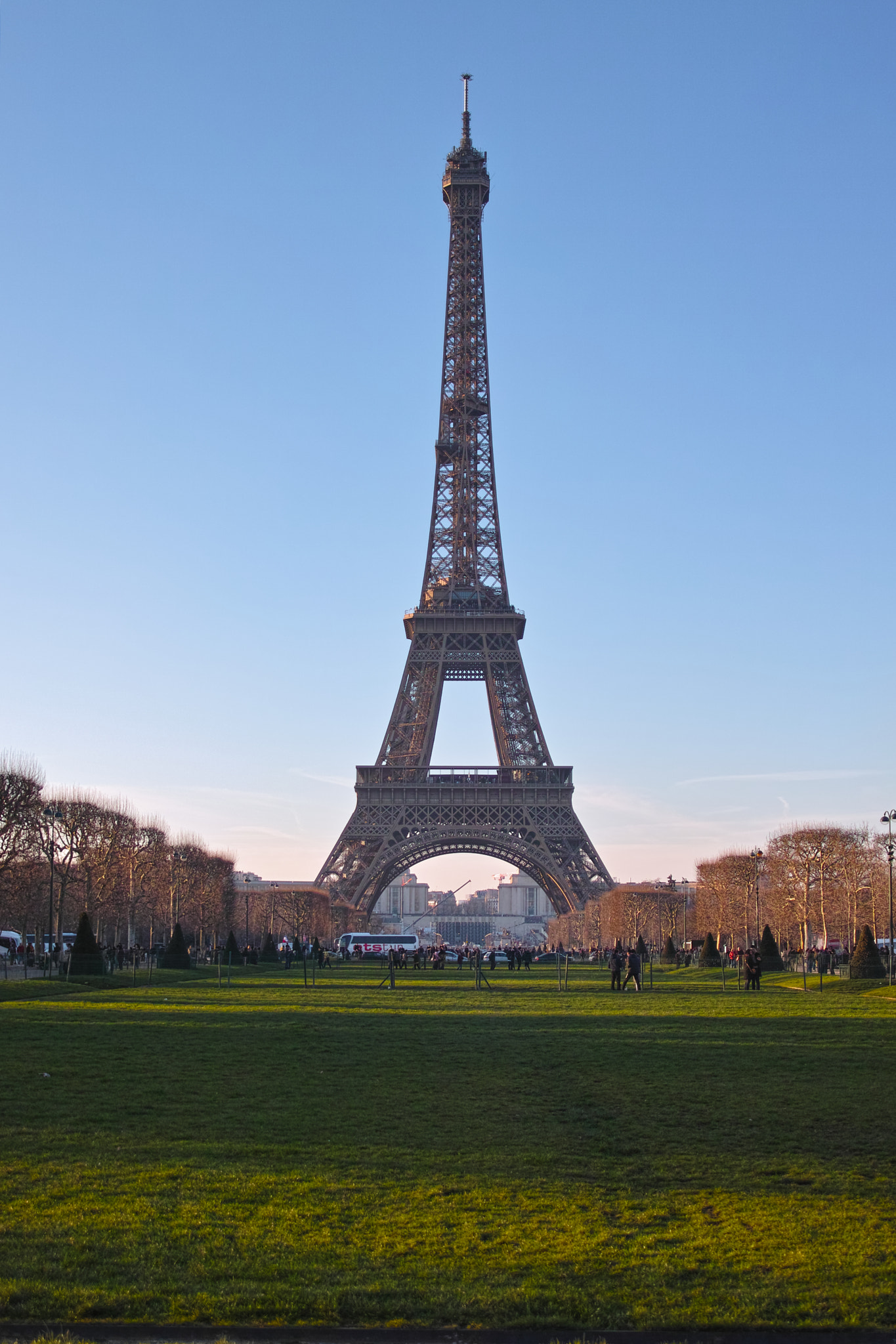 Sigma DP1 Merrill sample photo. Eiffel tower from the park photography