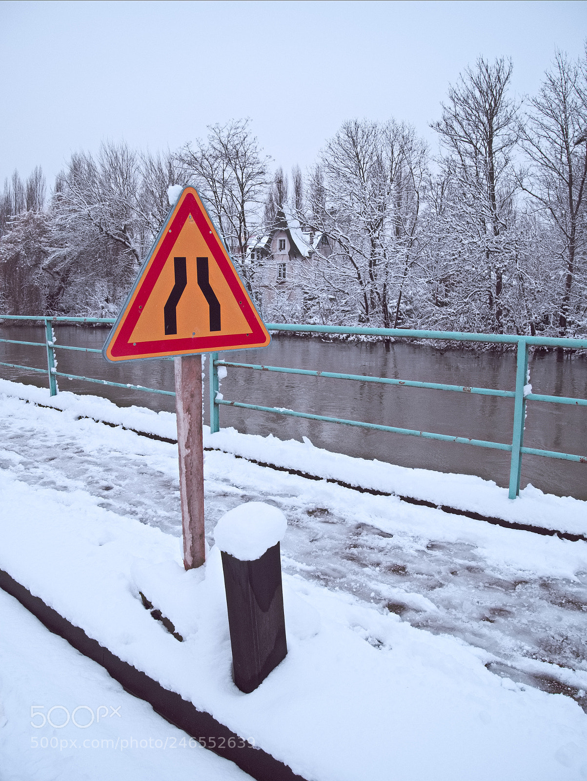 Panasonic Lumix DMC-GX85 (Lumix DMC-GX80 / Lumix DMC-GX7 Mark II) sample photo. Caution, february 2018, champigny photography