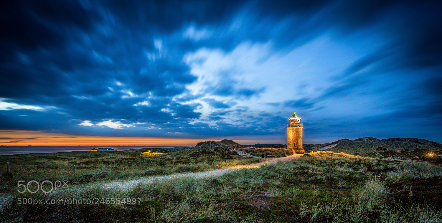Sony a7R sample photo. Quermarkenfeuer rotes kliff photography