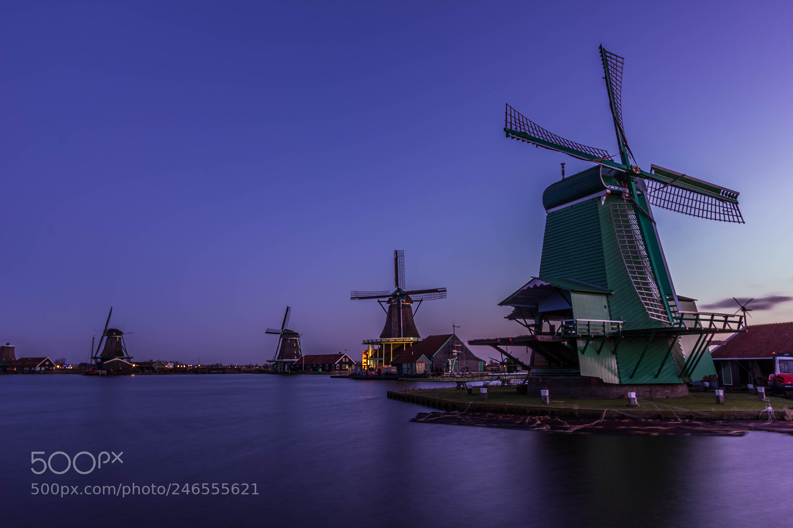 Canon EOS 550D (EOS Rebel T2i / EOS Kiss X4) sample photo. Dutch mills before sunrise photography