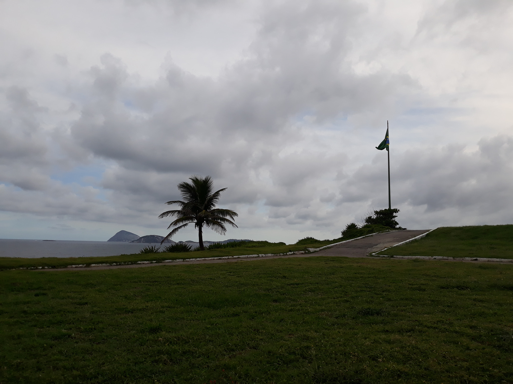 Samsung Galaxy J5 Pro sample photo. Forte de copacabana photography