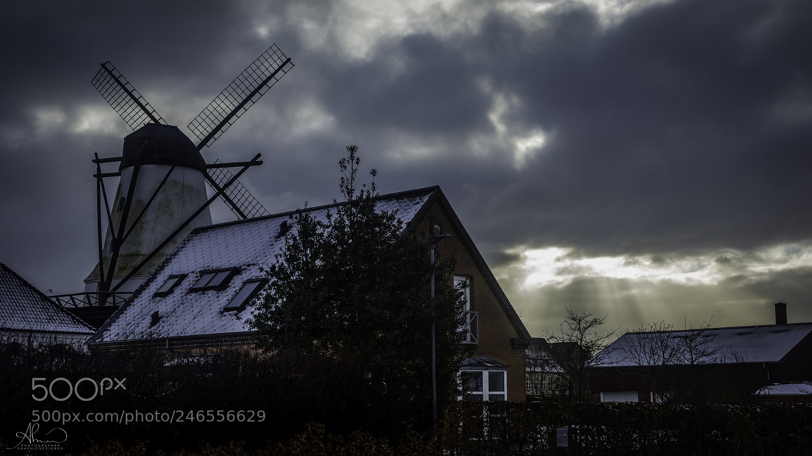 Sony SLT-A77 sample photo. Mill and sunshine .. photography
