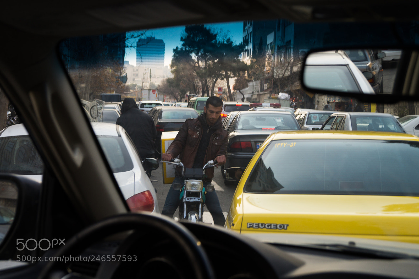 Sony SLT-A58 sample photo. Tehran traffic photography