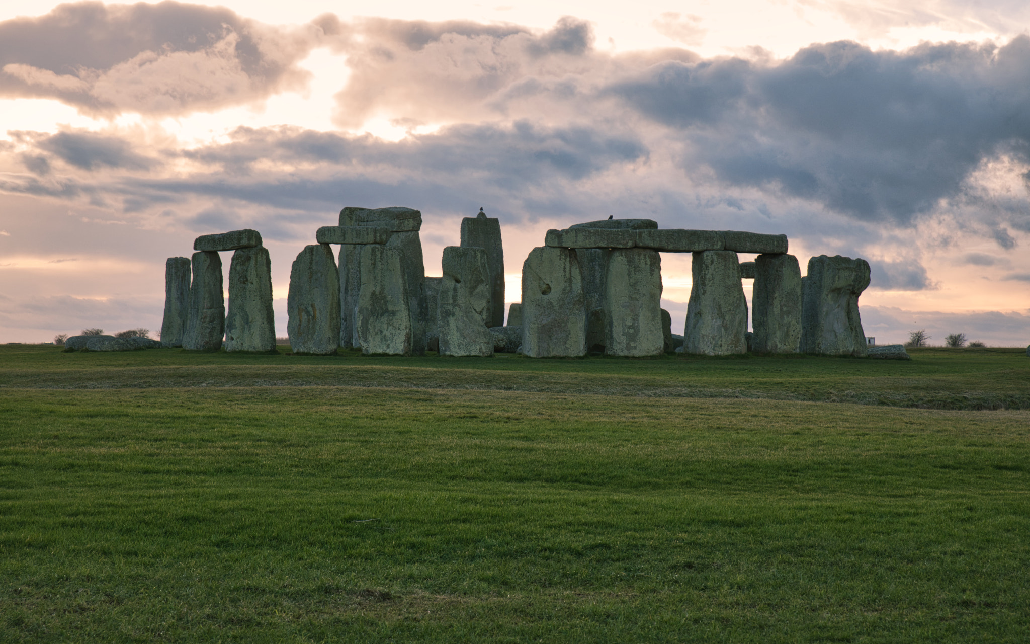 Nikon D850 + Tamron SP 24-70mm F2.8 Di VC USD sample photo. Evening at stonehenge photography