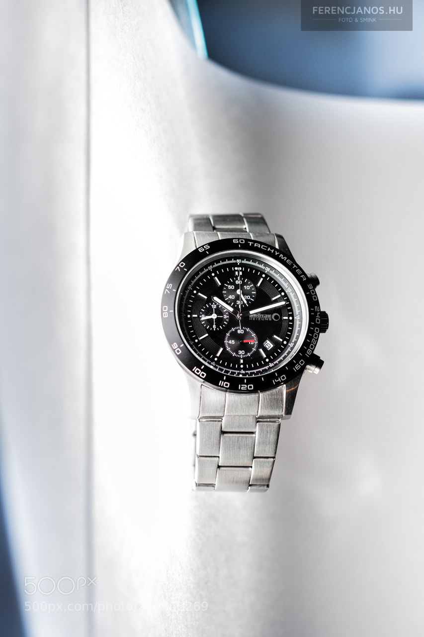 Nikon D7100 sample photo. Watch photography