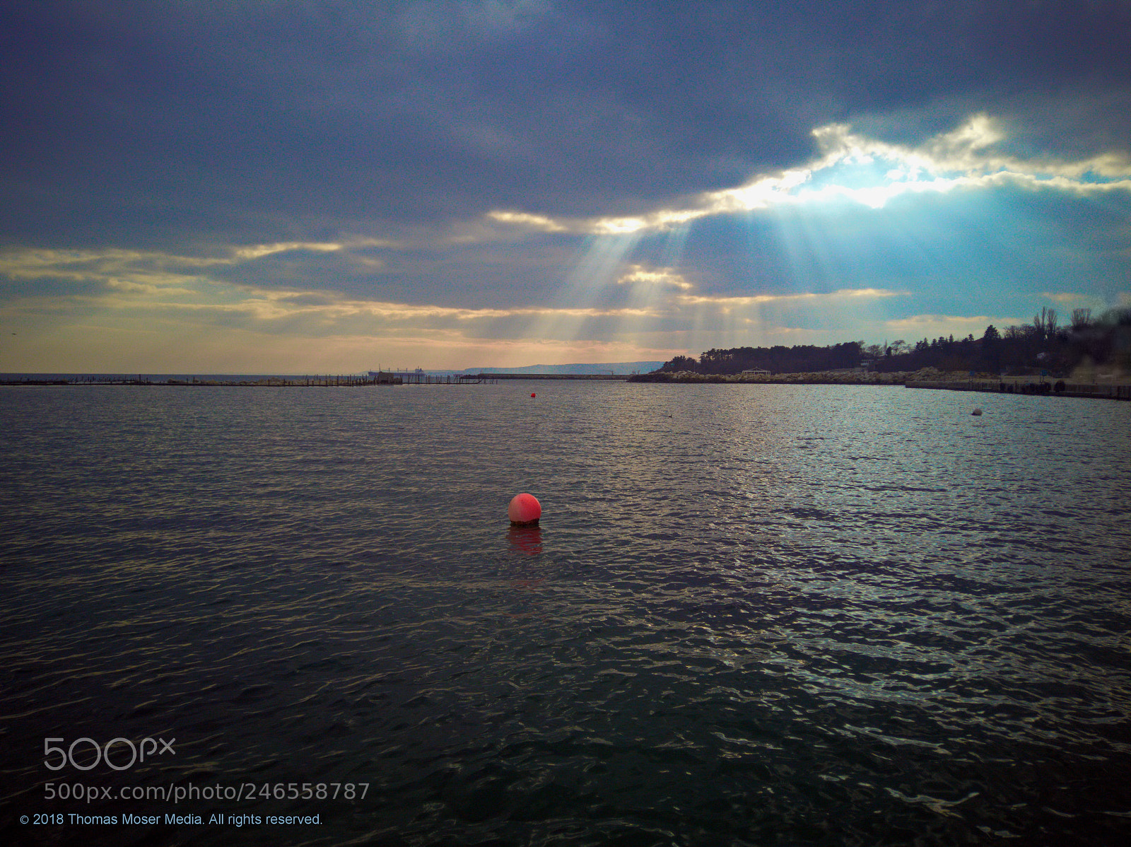 HTC 10 sample photo. To the open sea photography