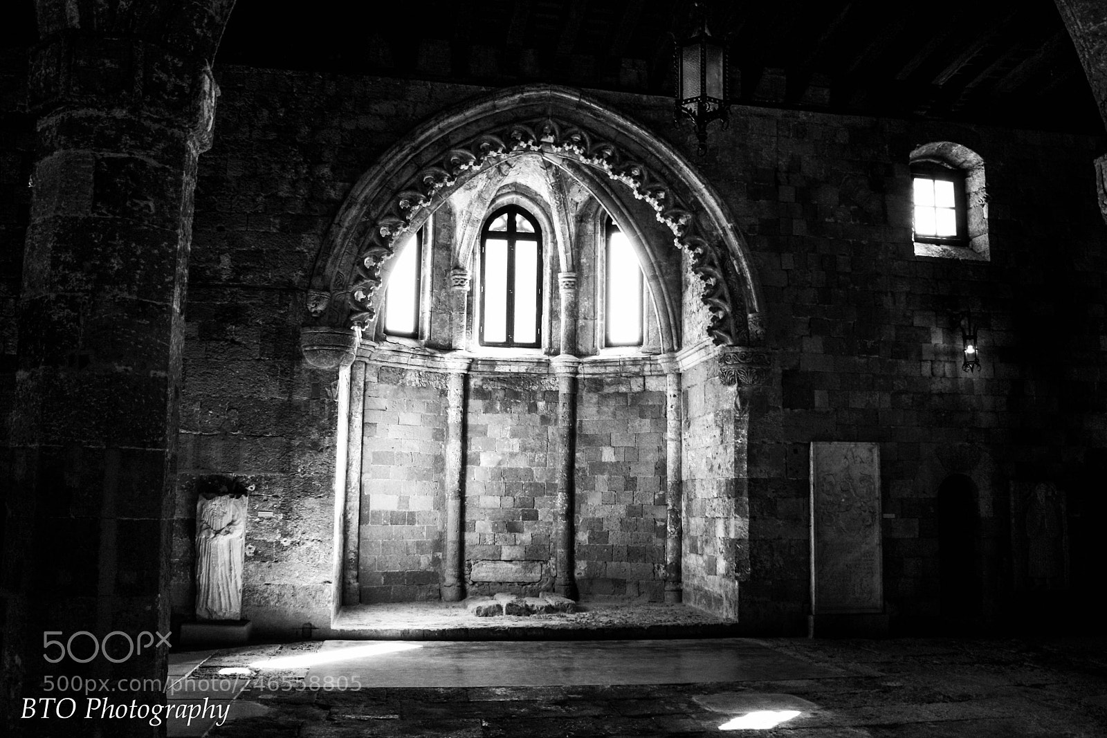 Canon EOS 1000D (EOS Digital Rebel XS / EOS Kiss F) sample photo. Indoor arch in rhodes photography