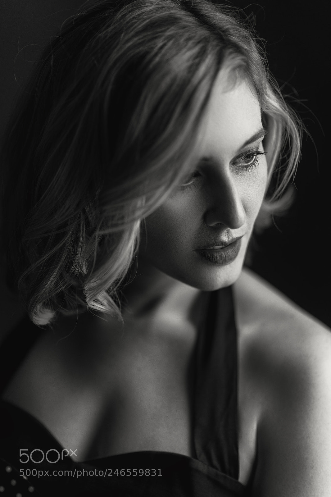 Nikon D4 sample photo. La vio - mysteriously photography