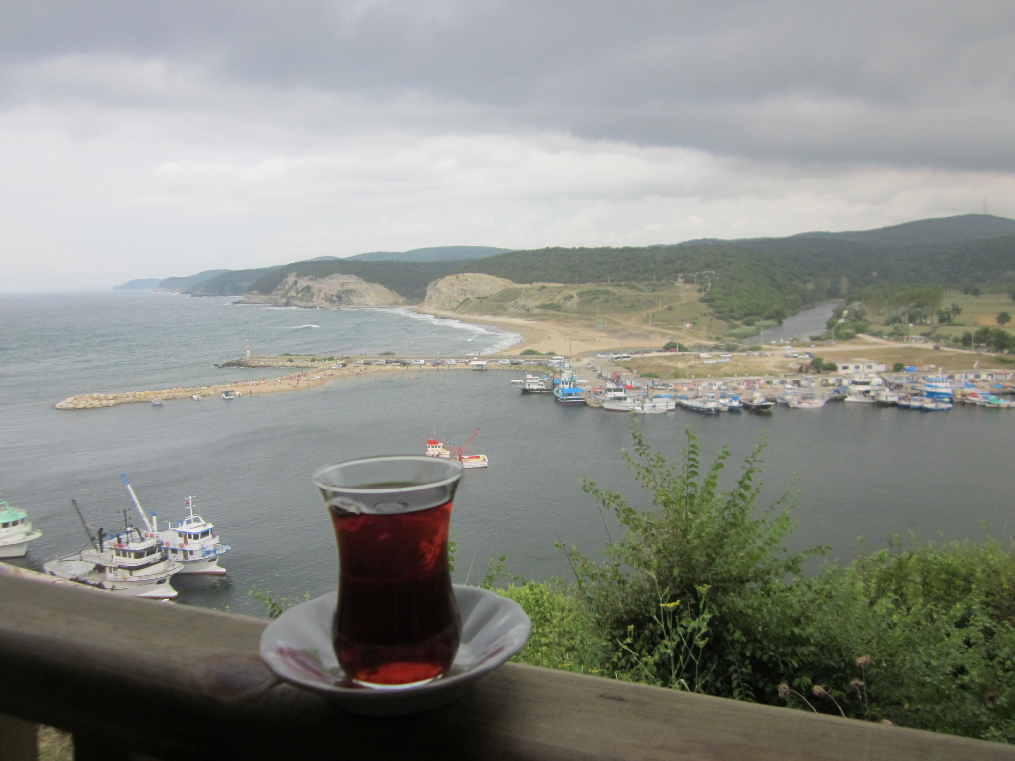 Canon PowerShot SD1300 IS (IXUS 105 / IXY 200F) sample photo. Çay saati....tea time photography