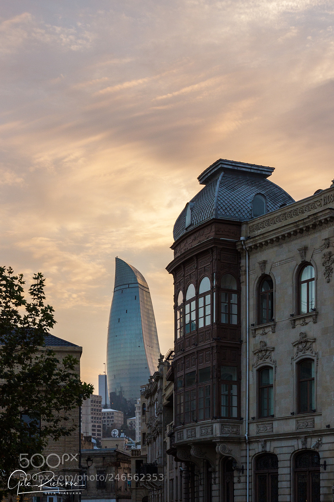 Canon EOS 500D (EOS Rebel T1i / EOS Kiss X3) sample photo. Baku, flame towers photography